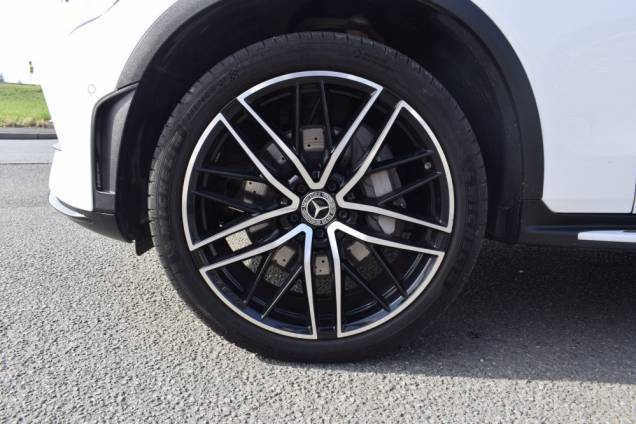 MERCEDES GLC COUPE 300 e AMG LINE 211 CV + 122 CV 4MATIC 9G-TRONIC 8