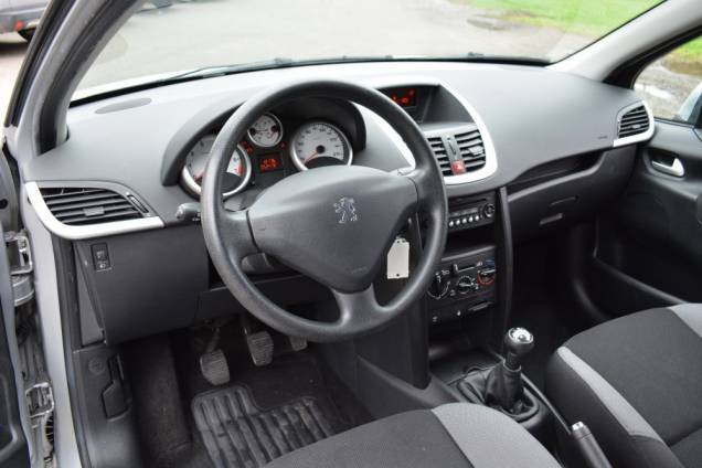 PEUGEOT 207 URBAN MOVE 1.4 75 CV 11