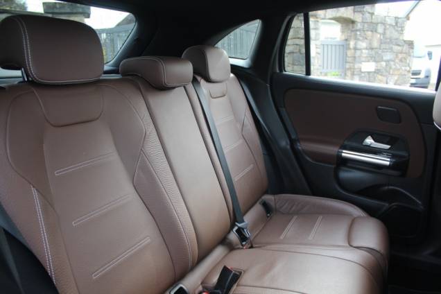 MERCEDES BENZ GLA 220 AMG LINE 190 CV 4MATIC 8G-DCT / ORIGINE FRANCE 14