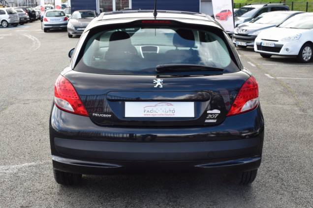 PEUGEOT 207 1.6 HDI 92 CV 5 PORTES / 1ère MAIN / 37900 KMS 6 PEUGEOT 207 1.6 HDI 92 CV 5 PORTES / 1ère MAIN / 37900 KMS 6