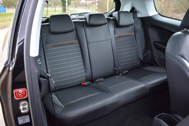 PEUGEOT 208 FELINE 1.6 VTI 120 CV / 76850 KMS / JBL / TOIT PANORAMIQUE / SIEGES AVANT CHAUFFANTS 18