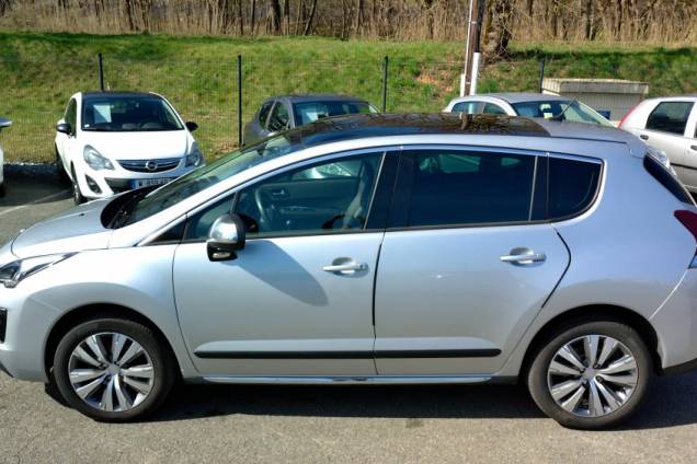 PEUGEOT 3008 1.6 HDI 115 CV / 1ère MAIN / 49900 KMS 8