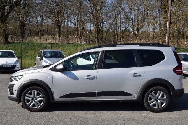 DACIA JOGGER CONFORT 1.0 ECO-G 100 CV 7 PLACES / ESSENCE-GPL 6 DACIA JOGGER CONFORT 1.0 ECO-G 100 CV 7 PLACES / ESSENCE-GPL 6