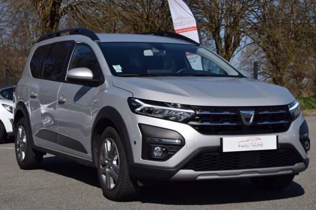 DACIA JOGGER CONFORT 1.0 ECO-G 100 CV 7 PLACES / ESSENCE-GPL 3 DACIA JOGGER CONFORT 1.0 ECO-G 100 CV 7 PLACES / ESSENCE-GPL 3
