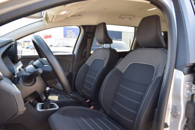 DACIA JOGGER CONFORT 1.0 ECO-G 100 CV 7 PLACES / ESSENCE-GPL 12 DACIA JOGGER CONFORT 1.0 ECO-G 100 CV 7 PLACES / ESSENCE-GPL 12