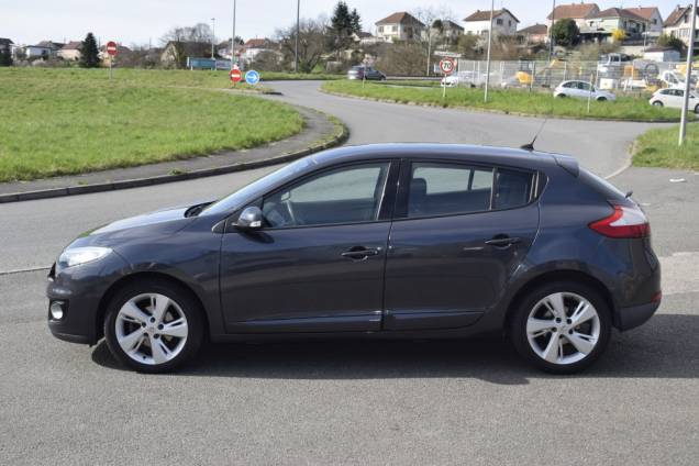 RENAULT MEGANE DYNAMIQUE 115 CV BVM  2