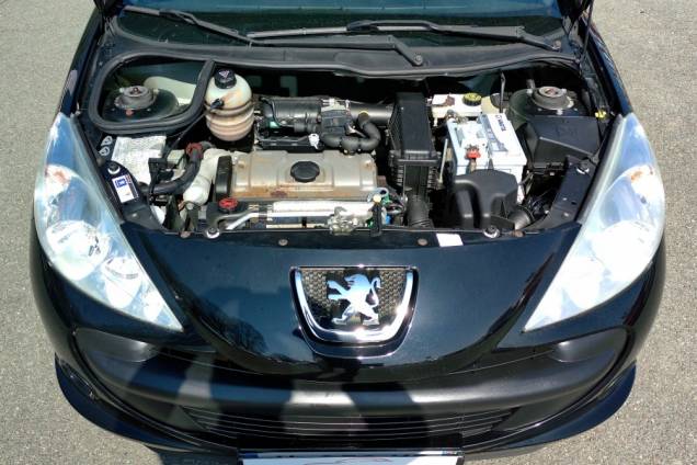 PEUGEOT 206+ 1.1 60 CV / 1ère MAIN / 75900 KMS 19