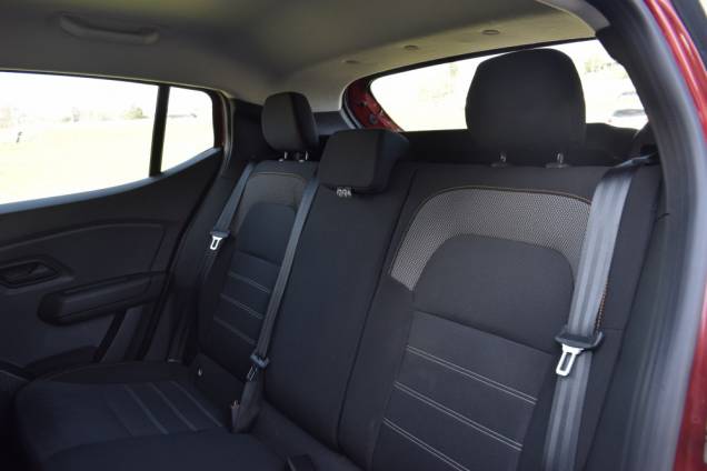 DACIA SANDERO ESSENTIEL 90 CV BVM 14 DACIA SANDERO ESSENTIEL 90 CV BVM 14