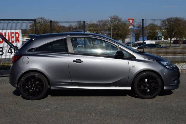 OPEL CORSA COLOR EDITION OPC LINE 1.4 TURBO 100 CV / SIEGES AVANT CHAUFFANTS / VOLANT CHAUFFANT 7