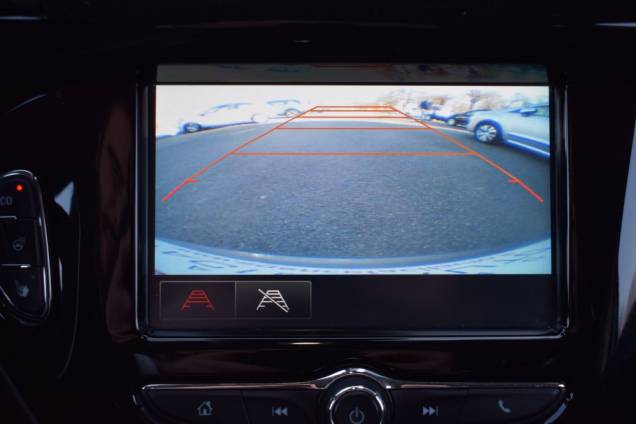 OPEL CORSA COLOR EDITION OPC LINE 1.4 TURBO 100 CV / SIEGES AVANT CHAUFFANTS / VOLANT CHAUFFANT 15