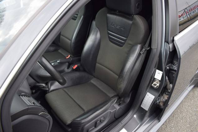 AUDI RS4 AVANT B7 4.2 V8 420 CV BVM6 / PACK F1 / PACK CARBONE / DISQUES CERAMIQUE / SYSTEME  BOSE 13