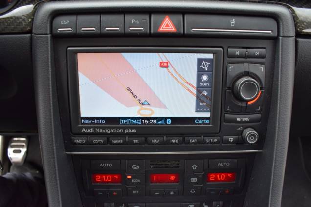 AUDI RS4 AVANT B7 4.2 V8 420 CV BVM6 / PACK F1 / PACK CARBONE / DISQUES CERAMIQUE / SYSTEME  BOSE 22