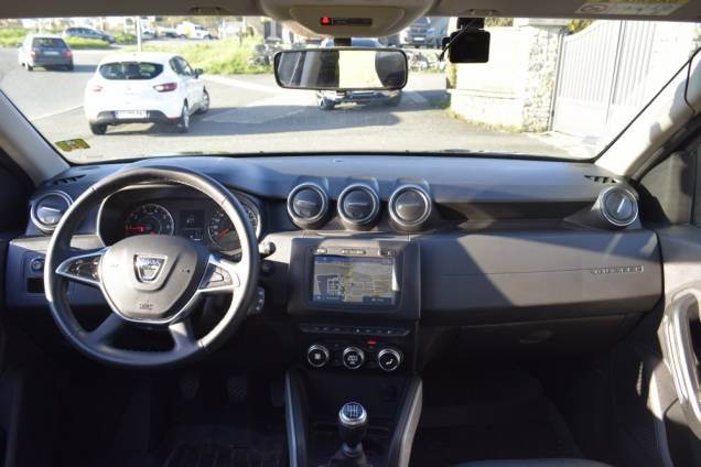 DACIA DUSTER PRESTIGE 4X4 1.5 DCI 115 CV BVM 15 DACIA DUSTER PRESTIGE 4X4 1.5 DCI 115 CV BVM 15