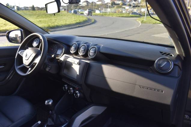 DACIA DUSTER PRESTIGE 4X4 1.5 DCI 115 CV BVM 20 DACIA DUSTER PRESTIGE 4X4 1.5 DCI 115 CV BVM 20