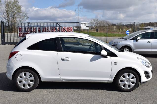 OPEL CORSA 150 eme ANNIVERSAIRE 1.0 65 CV 3 PORTES 4 OPEL CORSA 150 eme ANNIVERSAIRE 1.0 65 CV 3 PORTES 4