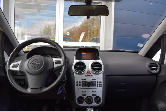 OPEL CORSA 150 eme ANNIVERSAIRE 1.0 65 CV 3 PORTES 8 OPEL CORSA 150 eme ANNIVERSAIRE 1.0 65 CV 3 PORTES 8