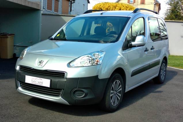 PEUGEOT PARTNER TEPEE 1.6 HDI 115 CV / ATTELAGE 1