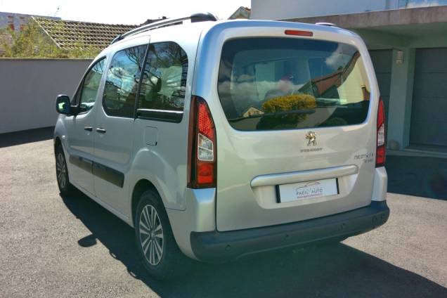 PEUGEOT PARTNER TEPEE 1.6 HDI 115 CV / ATTELAGE 4