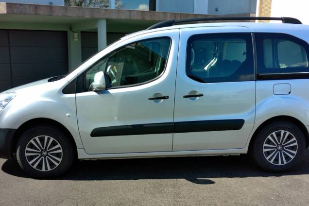 PEUGEOT PARTNER TEPEE 1.6 HDI 115 CV / ATTELAGE 8