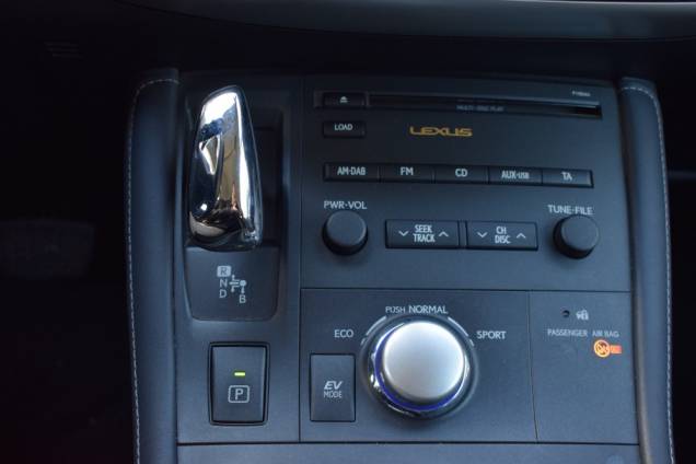 LEXUS CT 200 H SENSATION HYBRID 136 CV  20