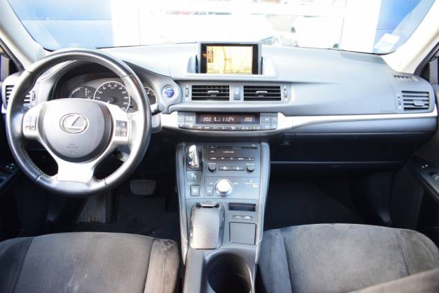 LEXUS CT 200 H SENSATION HYBRID 136 CV  16