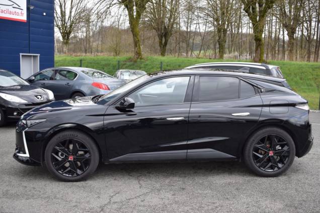 DS DS4 E-TENSE PERFORMANCE LINE 225 CV HYBRIDE RECHARGEABLE 6