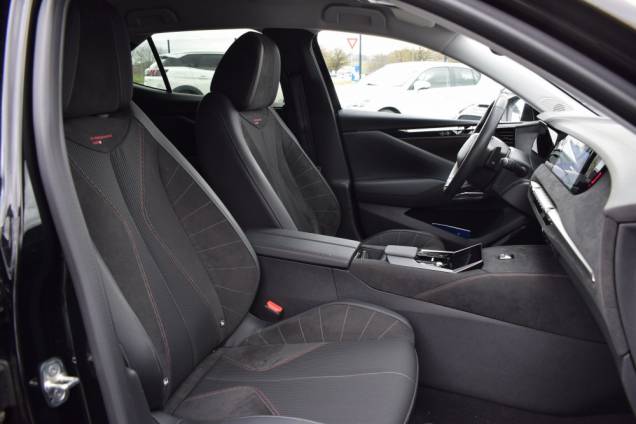 DS DS4 E-TENSE PERFORMANCE LINE 225 CV HYBRIDE RECHARGEABLE 18