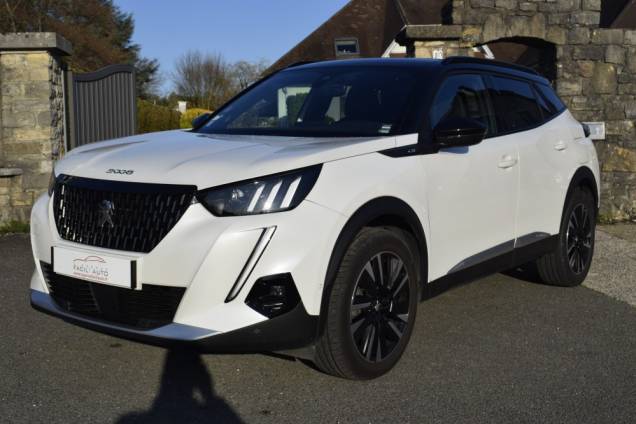 PEUGEOT 2008 GT 155 CV EAT8 2 PEUGEOT 2008 GT 155 CV EAT8 2