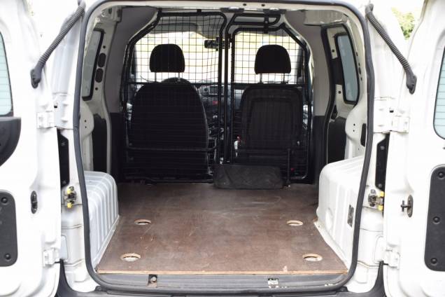 FIAT FIORINO FOURGON PACK PRO NAV 1.3 MJTD 80 CV 13