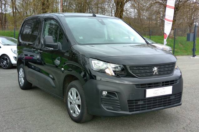 PEUGEOT PARTNER FOURGON PACK CONFORT HDI 130 CV EAT8 / 1ere MAIN / CAMERA DE RECUL 2 PEUGEOT PARTNER FOURGON PACK CONFORT HDI 130 CV EAT8 / 1ere MAIN / CAMERA DE RECUL 2