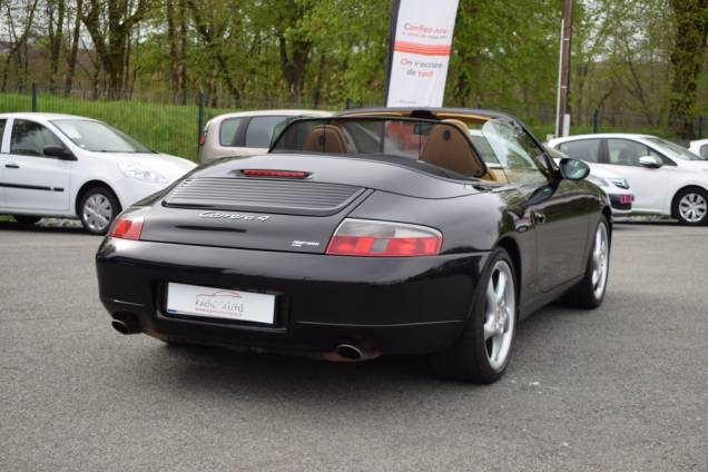 PORSCHE CARRERA 4 CABRIOLET 3.4 300 CV BVM6 / CARNET COMPLET PORSCHE 4 PORSCHE CARRERA 4 CABRIOLET 3.4 300 CV BVM6 / CARNET COMPLET PORSCHE 4