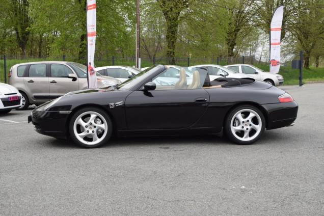 PORSCHE CARRERA 4 CABRIOLET 3.4 300 CV BVM6 / CARNET COMPLET PORSCHE 11 PORSCHE CARRERA 4 CABRIOLET 3.4 300 CV BVM6 / CARNET COMPLET PORSCHE 11
