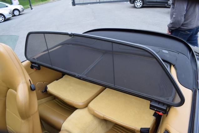 PORSCHE CARRERA 4 CABRIOLET 3.4 300 CV BVM6 / CARNET COMPLET PORSCHE 14 PORSCHE CARRERA 4 CABRIOLET 3.4 300 CV BVM6 / CARNET COMPLET PORSCHE 14