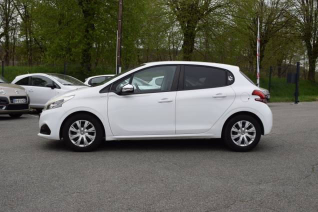PEUGEOT 208 URBAN SOUL 82 CV / 37000 KMS 8