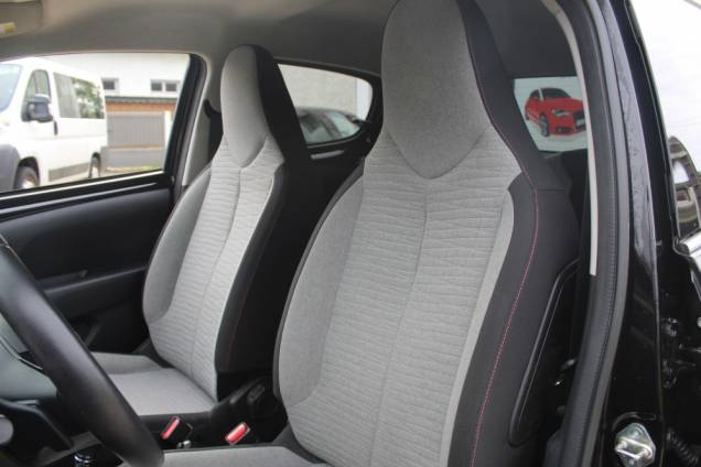 CITROEN C1 ELLE 72 CV BVA / MOTEUR TOYOTA / ORIGINE FRANCE 13 CITROEN C1 ELLE 72 CV BVA / MOTEUR TOYOTA / ORIGINE FRANCE 13