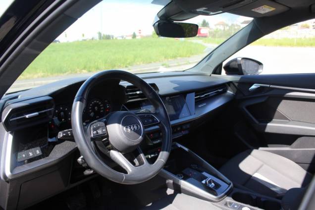 AUDI A3 SPORTBACK DESIGN 2.0 TDI 150 CV S-TRONIC / TOIT OUVRANT PANORAMIQUE 7