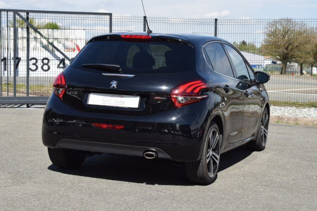 PEUGEOT 208 GT LINE 1.6 HDI 100 CV / 79800 KMS  3