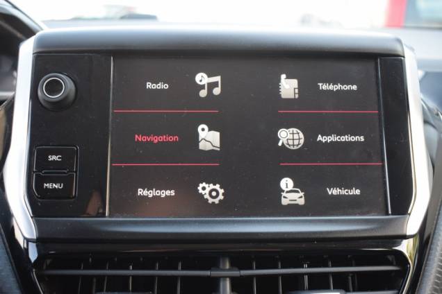 PEUGEOT 208 GT LINE 1.6 HDI 100 CV / 79800 KMS  18