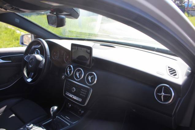 MERCEDES BENZ CLASSE A 180 INSPIRATION 109 CV BVM6 / ORIGINE FRANCE 11