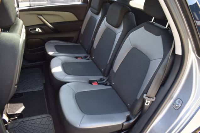 CITROEN C4 SPACETOURER SHINE EDITION 1.5 HDI 130 CV / ATTELAGE 15