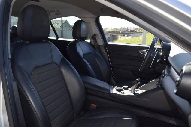 ALFA ROMEO GIULIA LUSSO 2.2 180 CV AT8 8