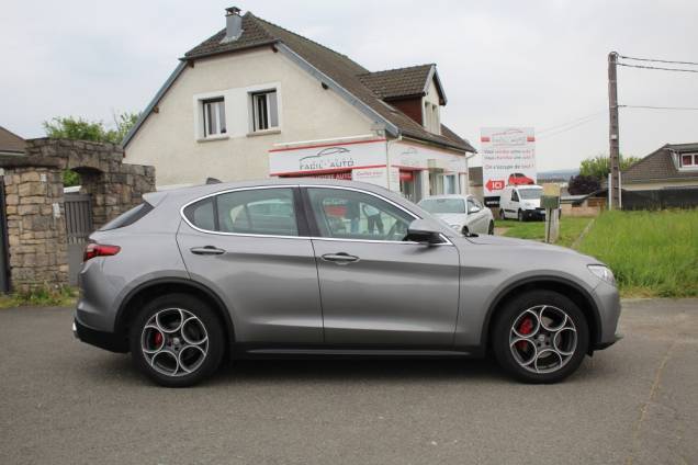 ALFA ROMEO STELVIO LUSSO 2.2 JTD 210 CV Q4 AT8 / TOIT OUVRANT PANORAMIQUE / ORIGINE FRANCE 5