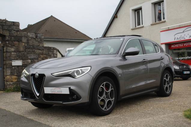 ALFA ROMEO STELVIO LUSSO 2.2 JTD 210 CV Q4 AT8 / TOIT OUVRANT PANORAMIQUE / ORIGINE FRANCE 1