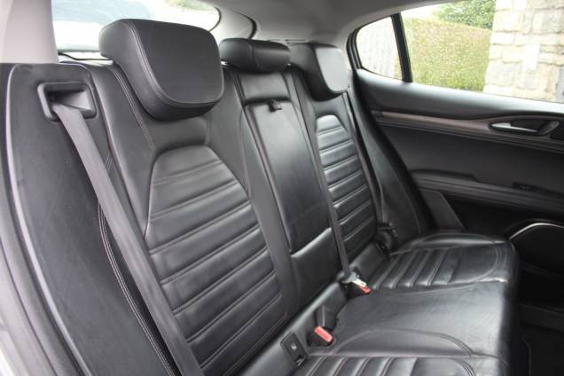 ALFA ROMEO STELVIO LUSSO 2.2 JTD 210 CV Q4 AT8 / TOIT OUVRANT PANORAMIQUE / ORIGINE FRANCE 14