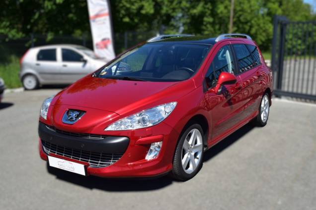 PEUGEOT 308 SW 2.0 HDI 136 CV BOITE AUTOMATIQUE / 1ère MAIN / 65900 KMS / TOIT PANORAMIQUE / CROCHET D ATTELAGE 1