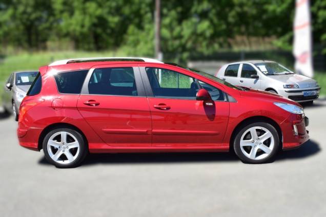 PEUGEOT 308 SW 2.0 HDI 136 CV BOITE AUTOMATIQUE / 1ère MAIN / 65900 KMS / TOIT PANORAMIQUE / CROCHET D ATTELAGE 9