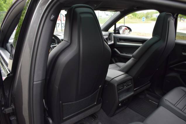 PORSCHE CAYENNE COUPE E-HYBRID 3.0 V6 470 CV / ORIGINE FRANCE / BOSE / 16000 KMS 24