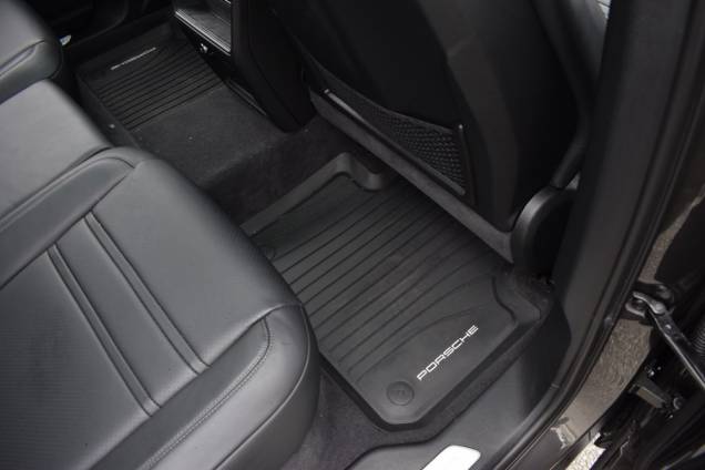 PORSCHE CAYENNE COUPE E-HYBRID 3.0 V6 470 CV / ORIGINE FRANCE / BOSE / 16000 KMS 50