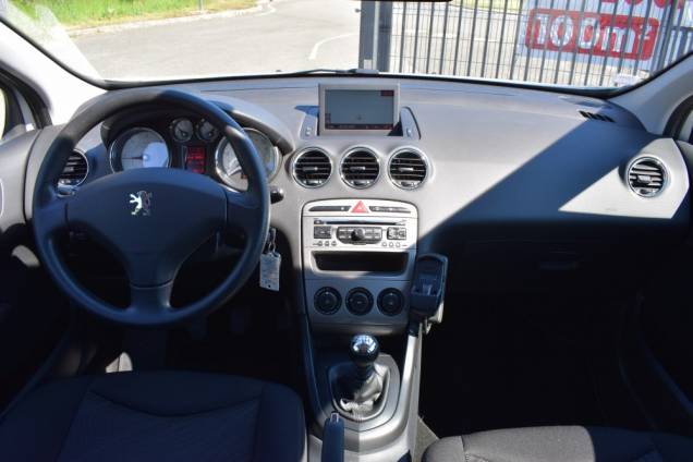 PEUGEOT 308 SW 1.6 HDI 110 CV / 54950 KMS / CARNET D'ENTRETIEN COMPLET 14