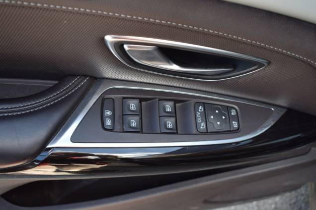 RENAULT ESPACE INITIALE PARIS 4 CONTROL 1.6 DCI 160 CV / 1ere MAIN / TOIT PANORAMIQUE / ATTELAGE 16